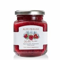 Alpe Pragas Fruchtaufstrich aus Himbeeren, rote Johannisbeeren, Äpfel, Preiselbeeren und Orangensaft: winterlich, aromatisch, festlich.