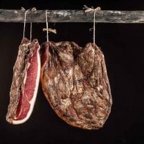 Traditionsspeck aus Südtirol geschnitten à 200g
