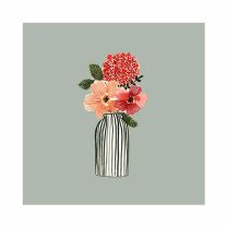 Die Lunch-Servietten „Flores“ von PPD zeigen einen farbenfrohen Blumenstrauß in einer gestreiften Vase auf hellgrauem Hintergrund.