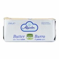 Südtiroler Sauerrahmbutter aus der Sennerei Algund mit dem Qualität Südtirol Siegel, streichzart und sahnig-buttrig im Geschmack.