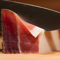 Südtiroler Speck g.g.A. Bauernspeck – Viertel à 1,42kg