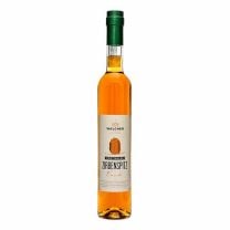 Cirmolo Zirbenspitz von Walcher, edle Südtiroler Spirituose, destilliert aus den Zapfen der aromatischen Zirbelkiefer.