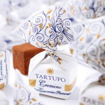 Tartufo Cremino Trüffelpralinen ohne Stückchen von Antica Torroneria Piemontese – cremige weiße Gianduja aus dem Piemont.