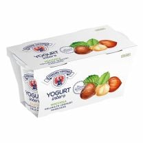 Haselnuss Vollmilchjoghurt vom Milchhof Sterzing mit cremiger Textur und feiner Nussnote.