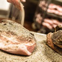 AKTION - Speck aus Südtirol – Traditionsspeck 2 ganze Seiten gesamt à 10,54kg