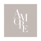 Elegante Papierservietten mit modernem „Amore“-Schriftzug in stilvollen Naturtönen.
