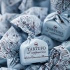 Tartufo al Cappuccino – italienische Kaffee-Trüffelpralinen mit Arabica und Haselnüssen von Antica Torroneria Piemontese.