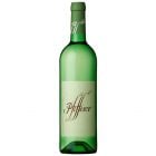 Frischer und aromatischer Goldmuskateller „Pfefferer“ von Schreckbichl – der beliebte Weißwein aus Südtirol mit feiner Würze.
