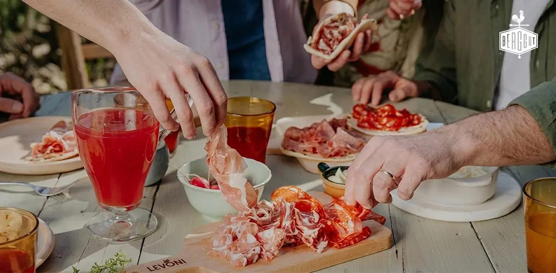 Entdecken Sie Salami, Prosciutto, Bresaola & mehr von Levoni. Salami Spezialitäten von Levoni!